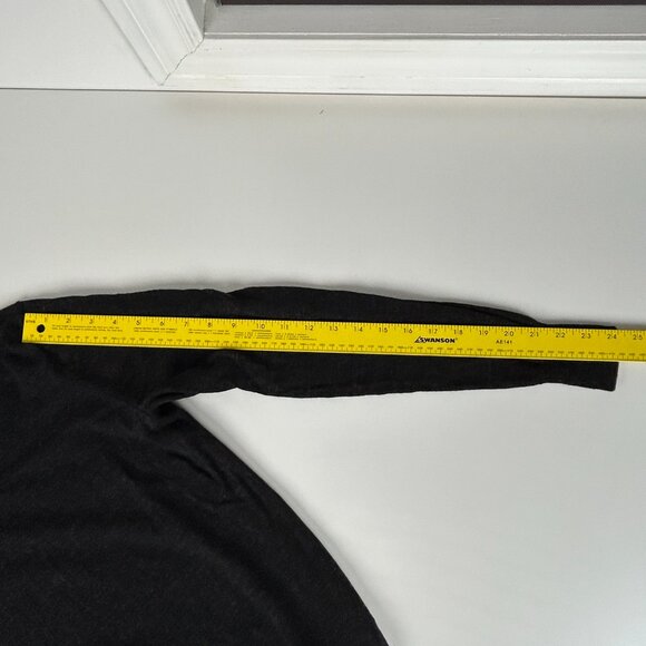 Marc Ecko Cut & Sew Sweater Men Medium 100% Merino Wool Grey V Neck Lightweight - Picture 8 of 10